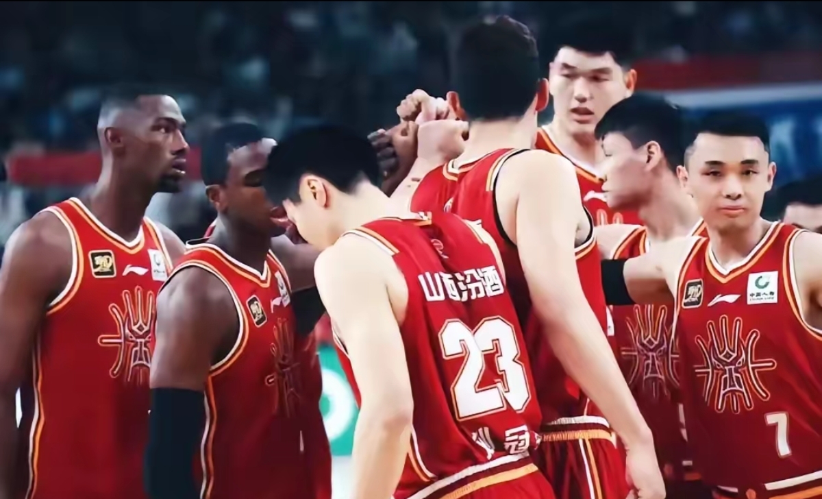 精准传球决胜关键，队员个个贡献