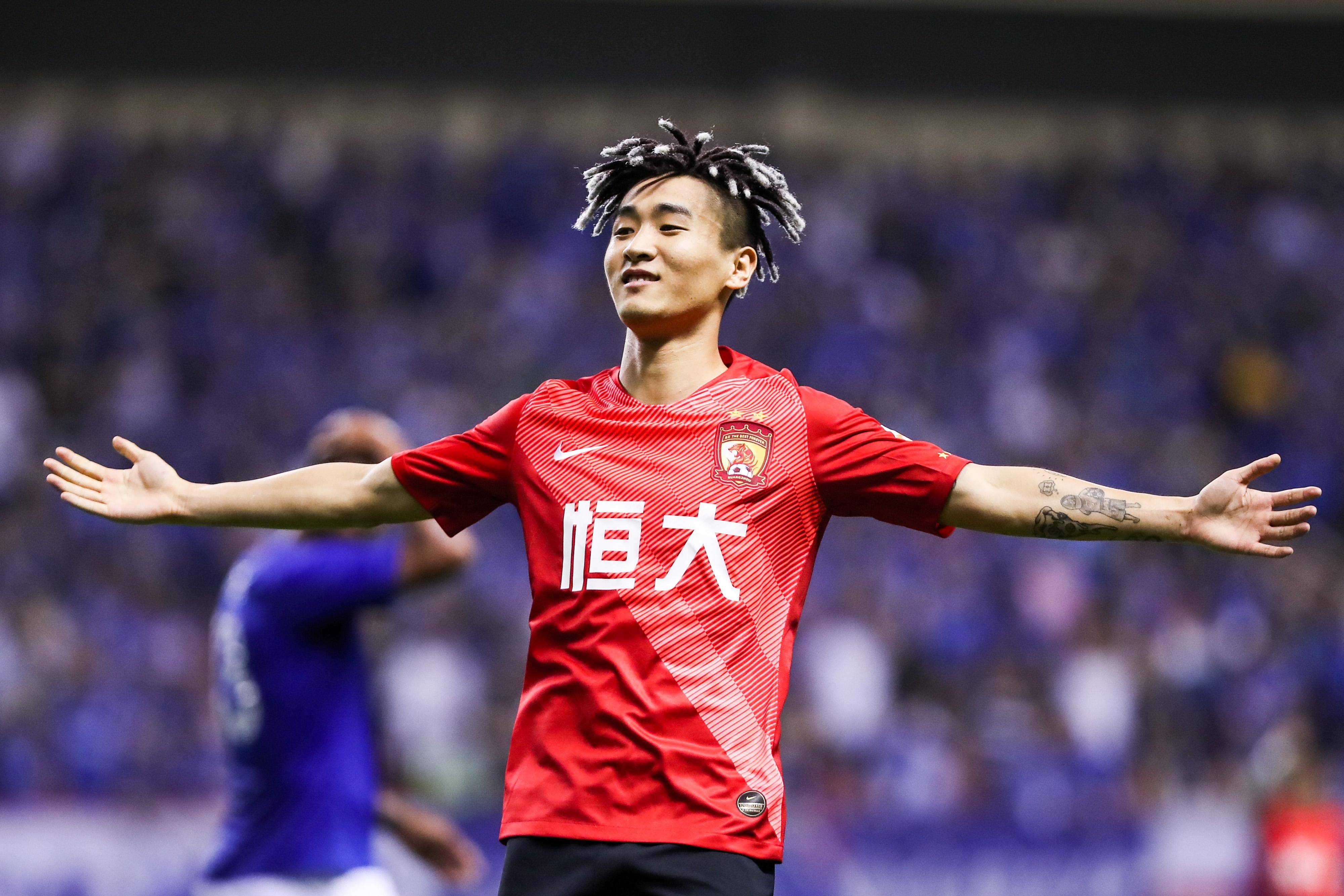 包含亚洲之巅！国际足坛俱乐部迎来对决的词条
